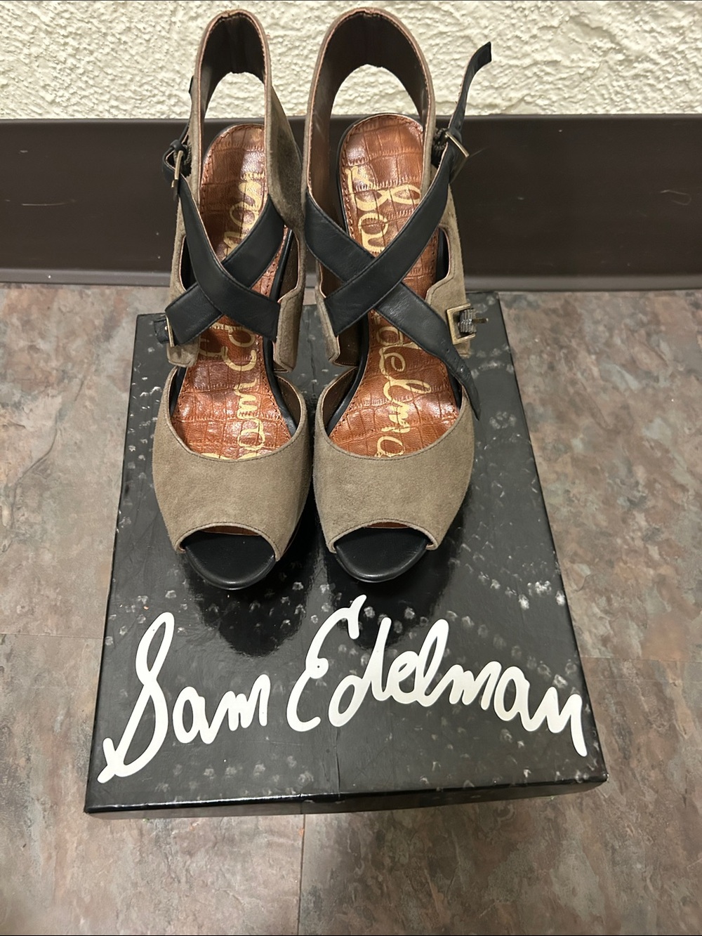 Sam Edelman Tan & Black Leather Suede Platform Heels Size 8 BRAND NEW BOX Size 8 - Picture 2 of 16